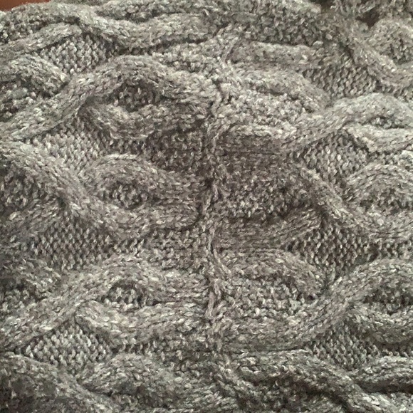 Free People wool blend cable knit soft flecked grey winter scarf w/ tassel ends - Picture 5 of 5